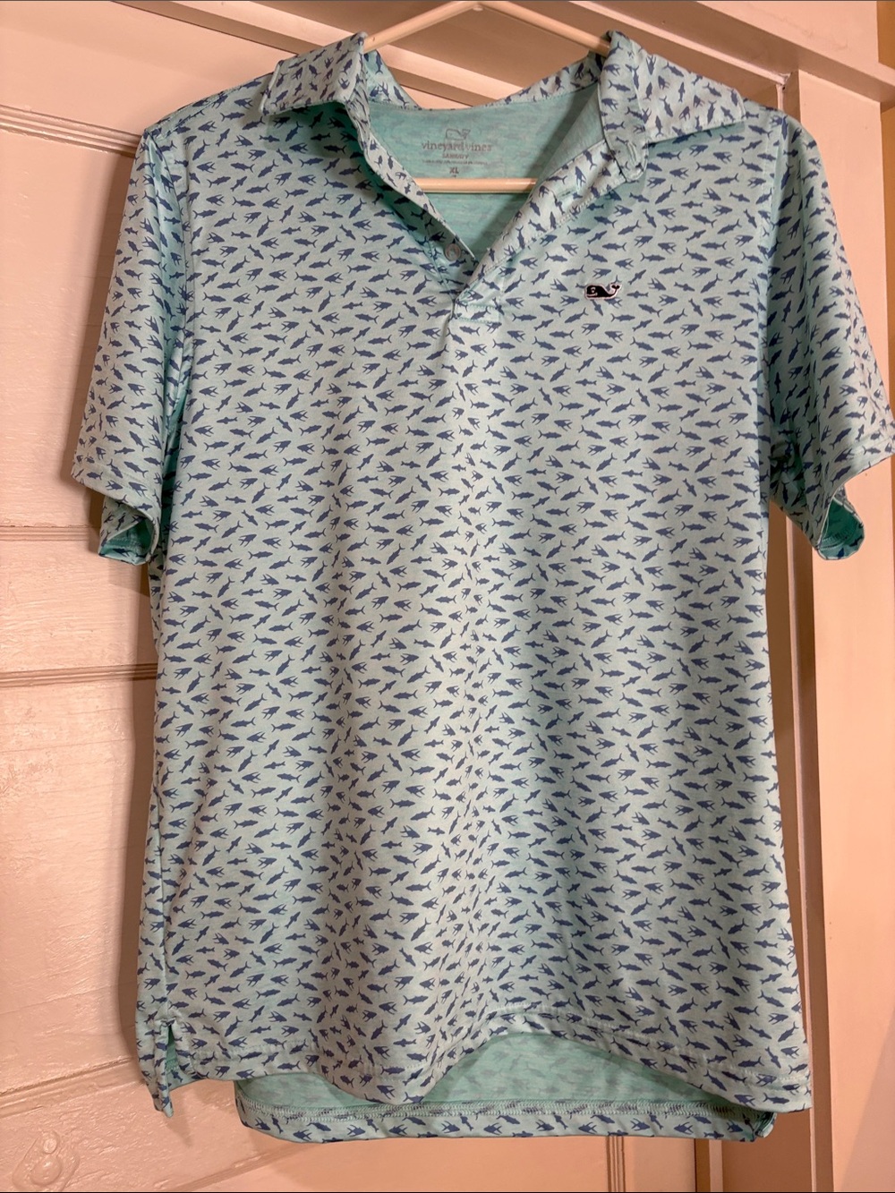 Boys XL Vineyard Vines Light Aqua Polo Shirt with Navy Fish Print
